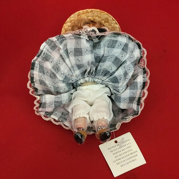 Vintage Miniature Bisque Porcelain Doll Jointed Checkered Lidded Box - Picture 10 of 12